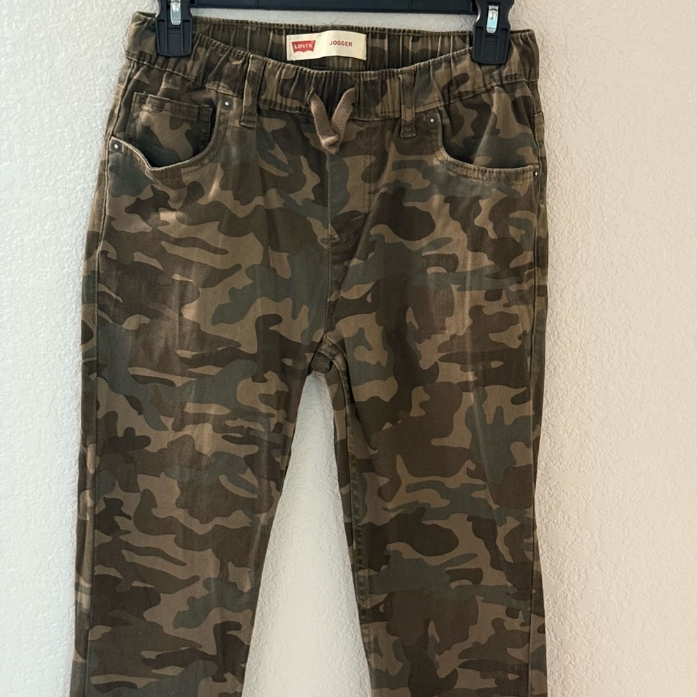 Levi's Kids Green Camo Joggers